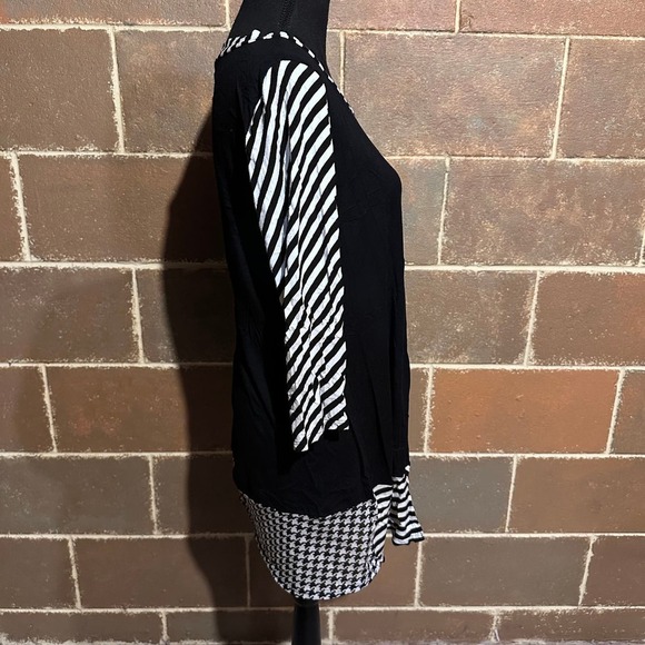 Inside Out Black and White Mixed Print Long Line Tunic Top Women's S Small - Picture 4 of 7